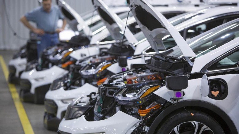 Chevrolet Bolt listrik, Foto: Pool (Carsscoop) Chevrolet Bolt listrik, Foto: Pool (Carsscoop)