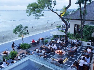 Sundara, Restoran Panoramik di Tepian Jimbaran yang Dikunjungi Anak Obama