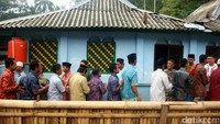 Berdasarkan rumusan tersebut, tanggal 1 Ramadhan 1438 Hijriyah jatuh pada hari Minggu Pon karena merupakan hari keenam dan pasaran kedua setelah Selasa Pahing (berpatokan pada 1 Muharam tahun Za/Je) atau tanggal 28 Mei 2017 pada kalender Masehi.