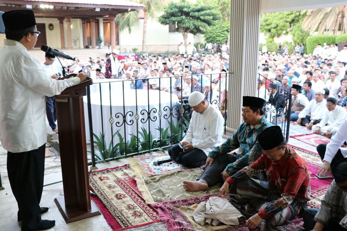 Salat Id di KJRI Jeddah dan Pesan Bumi Dipijak Langit Dijunjung