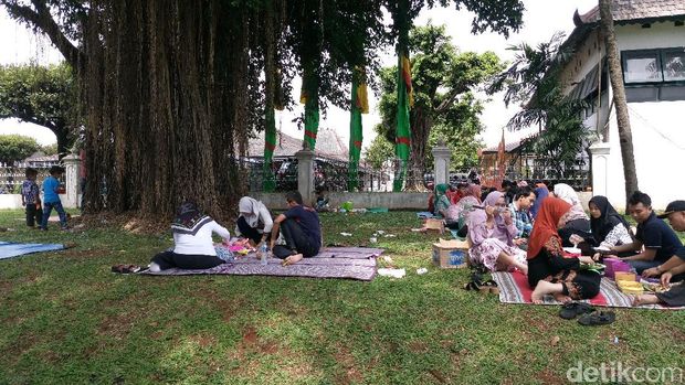 Dikunjungi 28 Ribu Pengunjung, Hampir Semua Wahana TMII Penuh