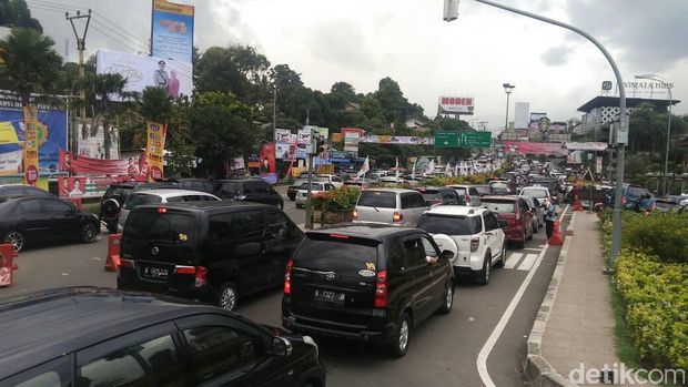 Sore Ini Puncak ke Jakarta Diberlakukan Satu Arah