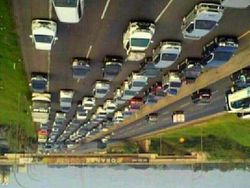 Meme Kocak Arus Balik Lebaran, Bukan Balikan ke Mantan