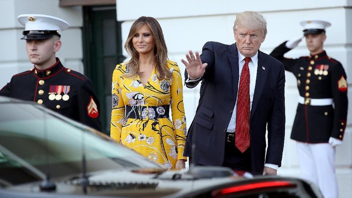 Saat Presiden Donald Trump Kebingungan Cari Mobilnya