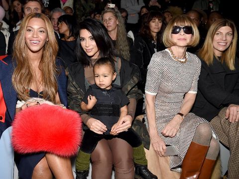 Lagi, Cara Kim Kardashian Mengasuh Anak Dikritik Netizen