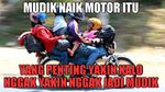 Kumpulan Meme Kocak Mudik dengan Sepeda Motor