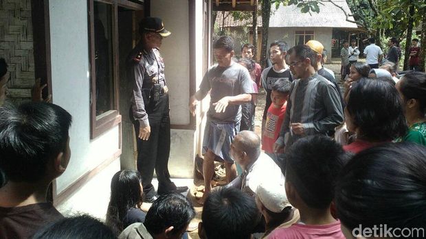  Polisi mendengar keterangan terkait tenggelamnya bocah di Sungai Cikeas