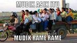 Kumpulan Meme Kocak Mudik dengan Sepeda Motor