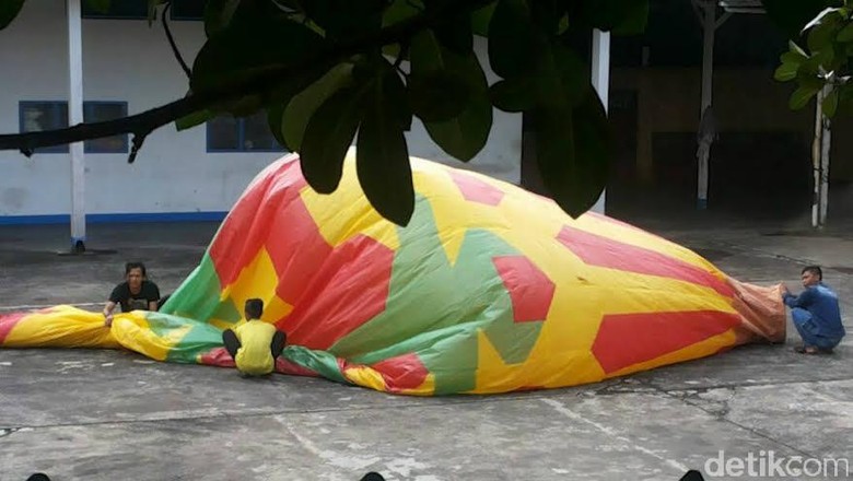 Balon di Langit Semarang Diduga Terbawa Angin dari Daerah Lain