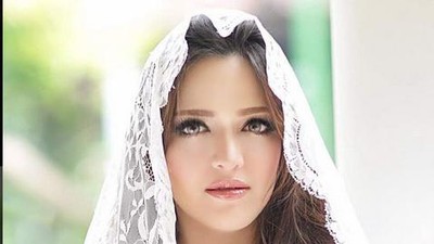 Nia Ramadhani Cantik Bak Barbie, Jennifer-Irfan Bachdim Mesra di Singapura