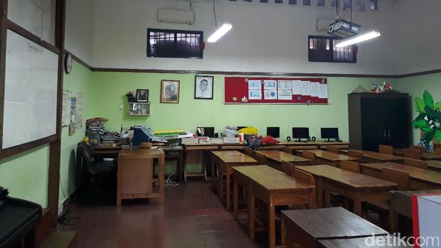 SDN 01 Menteng, tempat Obama sekolah. 