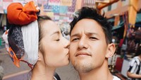 Baik Irfan maupun Jennifer Bachdim kerap pamer kemesraan. Foto: Instagram Jennifer Bachdim