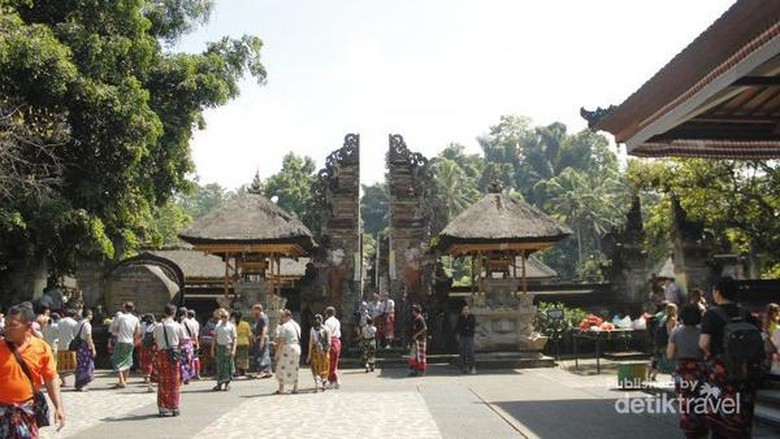 Pura Tirta Empul di Bali