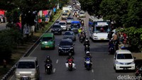 Wakapolda Jabar Brigjen Pol Bambang Purwanto mengatakan, kepadatan mulai terasa dari Garut, Tasikmalaya dan Sumedang, semuanya tertumpuk di Cileunyi. Pool/Wisma Putra.