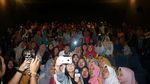 Serunya Nonton Bareng Bersama Bintang Film Jailangkung