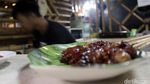 Menjajal Sate Domba Garut