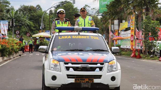  Pengaturan arus lalu lintas di Puncak, Rabu (28/6/2017)