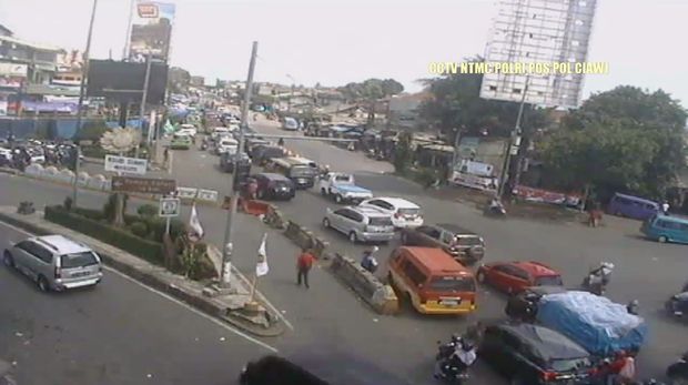 Traffic Update: Ciawi ke Sukabumi Macet, Simpang Jomin Lancar