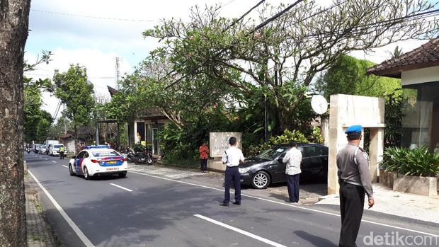 Akan Berlibur Ke Yogyakarta, Obama dan Keluarga Bertolak ke Bandara