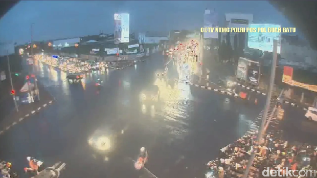 Traffic Update: Buah Batu Bandung Padat, Alas Roban Ramai Lancar