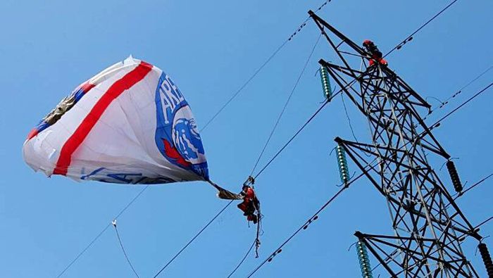 Balon Udara Tersangkut/Foto: Dok. PLN Balon Udara Tersangkut/Foto: Dok. PLN