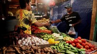Begitu juga pada harga kentang yang sebelumnya yang sempat menyentuh harga Rp 18.000-Rp 20.000 per kg pada H-1 Lebaran, kini harganya sudah kembali normal di harga Rp 12.000-Rp 15.000 per kg.