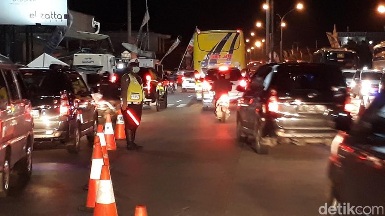 Kemenhub Minta Pertamina Sediakan Solar Eceran di Tol Cipali-Brexit Kemenhub Minta Pertamina Sediakan Solar Eceran di Tol Cipali-Brexit