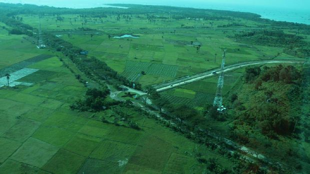 Pemantauan lalu lintas untuk kawasan wisata Tanjung Lesung, Kamis (29/6/2017)