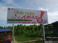Peringatan bahaya HIV AIDS di Merauke.