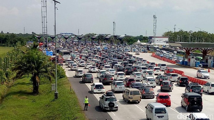 Arus Balik Tol Palimanan Arah Jakarta Mulai Meningkat