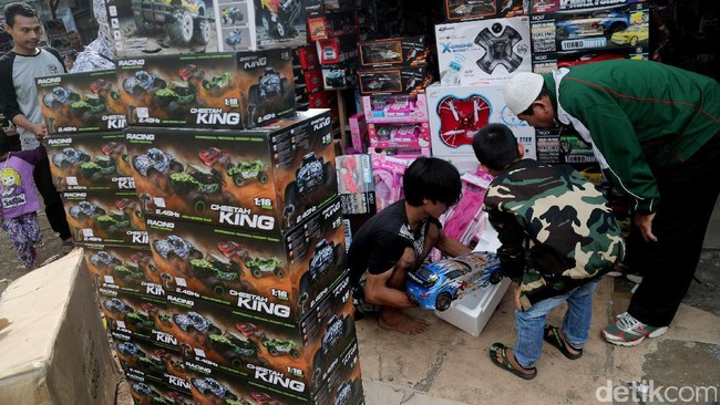 Ingat! Beli Mainan Impor Jangan Lupa Urus SNI