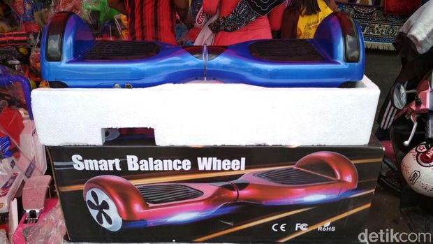 Hoverboard di Pasar Gembrong