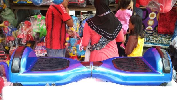 Hoverboard di Pasar Gembrong