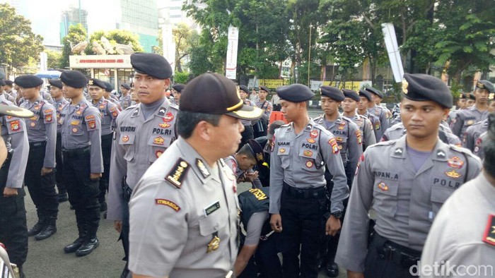 Antisipasi Teror, Polda Metro Tambah Senjata Personel di Lapangan