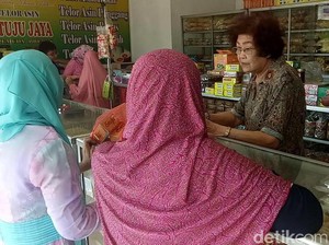 Dampak Tol, Omzet Pedagang Oleh-oleh di Pantura Turun Drastis