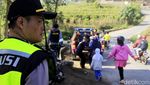 Ojek dan Taksi Gratis dari Polsek Ibun di Lingkar Kamojang