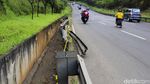 Perhatian, Banyak Pembatas Jalan Rusak di Jalur Nagreg
