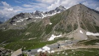 Berlokasi di kawasan Pegunungan Tianshan, Jalan Raya Duku menghubungkan utara dan selatan Xingjiang. Wang He/Getty Images.