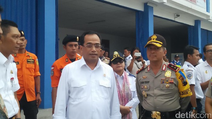 Menhub Lepas Mudik Gratis Pemotor Dari Pelabuhan Tanjung Emas