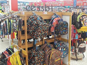 Tahun Ajaran Baru, Transmart Carrefour Gelar Promo Tas Sekolah