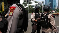 Kapolda Metro Jaya Irjen M Iriawan mengatakan total personel gabungan untuk pengamanan Barack Obama mencapai 4 ribu orang.