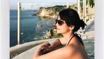 Vanessa Angel Seksi Berbikini di Bali