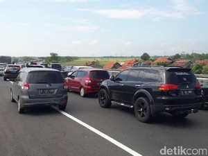 Arus Balik Padat, Tegal-Pejagan Diberlakukan Jalur Searah 38 KM