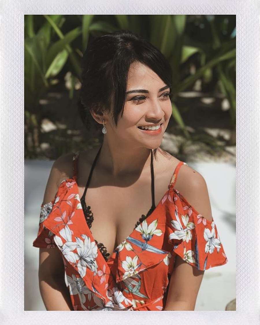 Vanessa Angel Seksi Berbikini Di Bali 