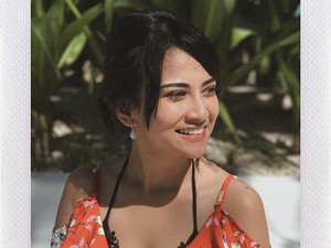 Vanessa Angel Marah-marah Penerbangannya Batal