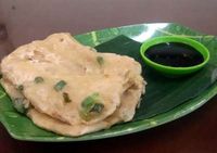 Mendoan, oleh-oleh khas Purwokerto.