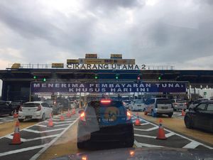 Puncak Arus Balik Libur Panjang di Tol Cikampek Hari Ini