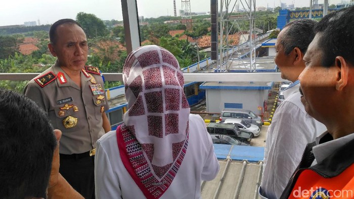 Kapolda Metro Cek Arus Balik di Gerbang Tol Cikarang Utama