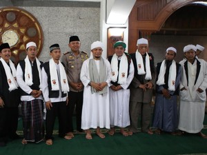 HUT Polri Ke-71, Polres Bogor Gelar Tablig Akbar Undang Ustaz Arifin Ilham