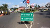 Kendaraan dari arah Bandung menuju Garut hanya didominasi oleh sejumlah wisatawan lokal yang hendak berwisata ke wilayah objek wisata Cipanas. Sementara dari arah Garut menuju Bandung didominasi sejumlah pemudik lokal dan warga Garut yang sekedar melintas.